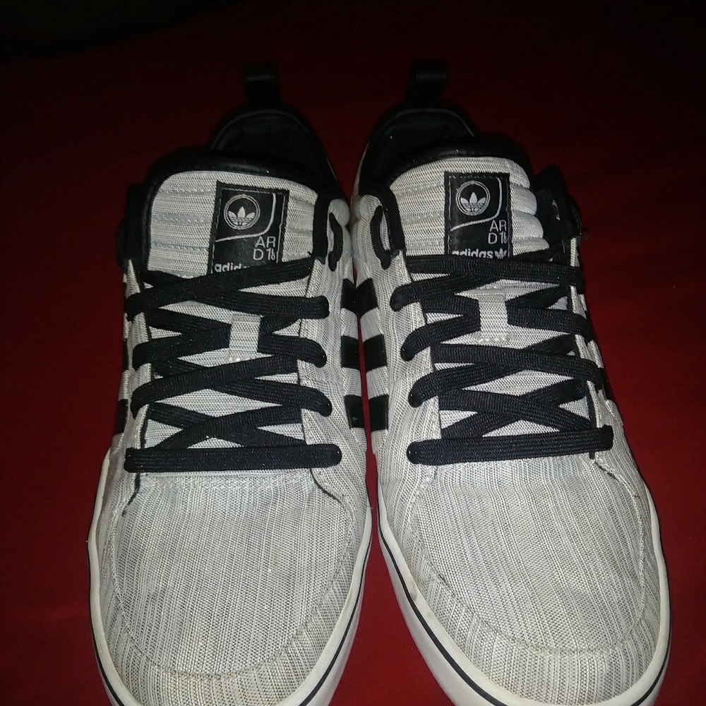 Adidas AR-D1